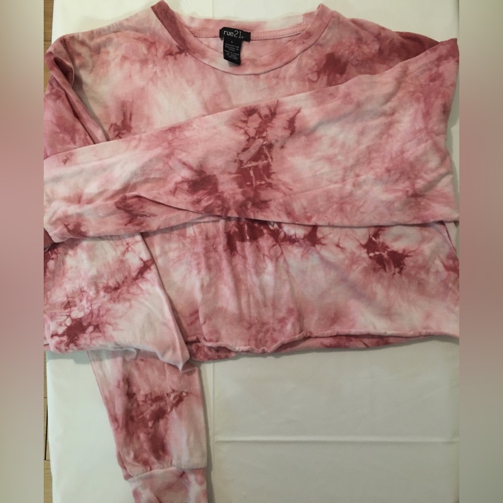 Long sleeve crop top